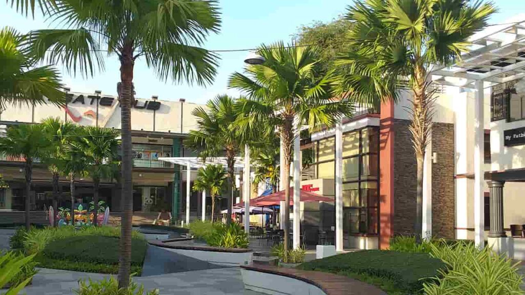 picture of brothers burger - westgate alabang, restaurant in westgate alabang