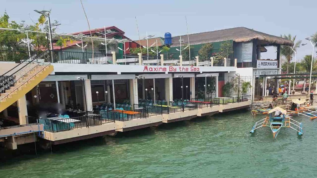 picture of maxine by the sea seafood restaurant, restaurant in alaminos pangasinan