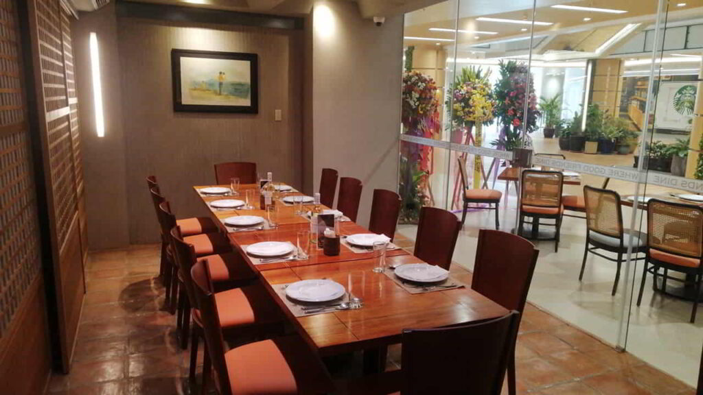 picture of abé restaurant- gateway mall 2, restaurant in gateway 2