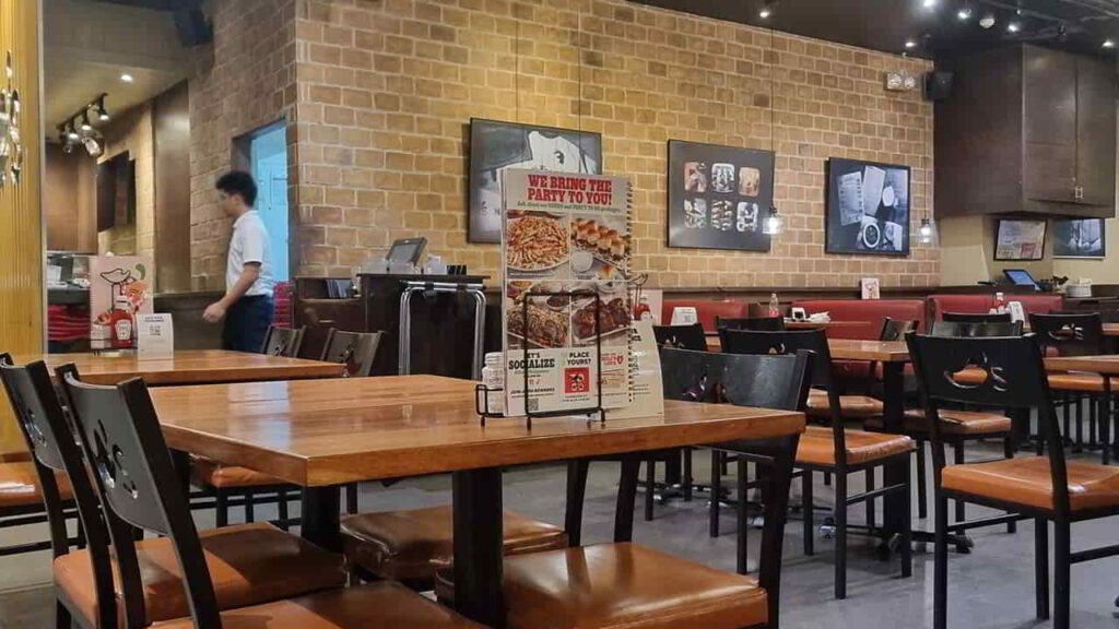 picture of chili's robinsons galleria, restaurant in galleria