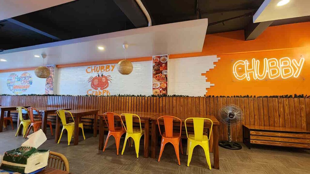 picture of chubby crabph makati, restaurant in jupiter makati