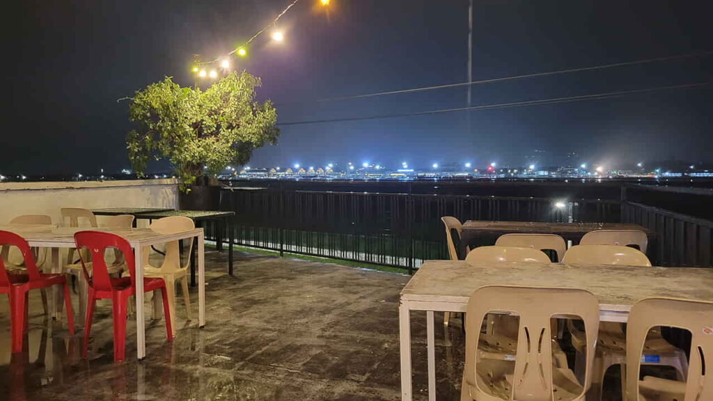 picture of joaquin runway view grill, restaurant in lapu lapu