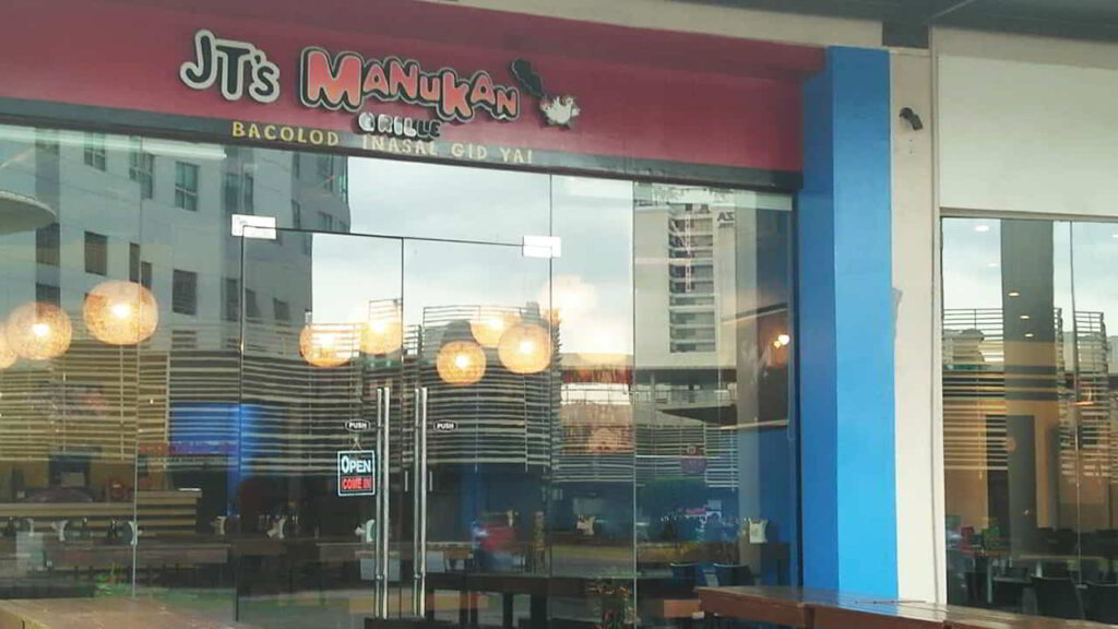 picture of jt's manukan grille - centris walk, restaurant in eton centris