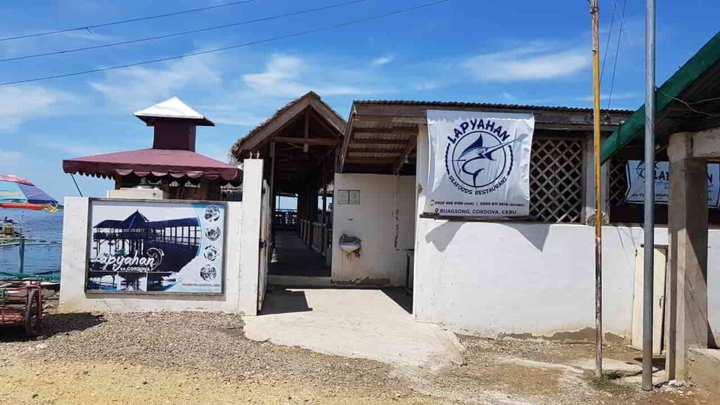 picture of lapyahan seafoods restaurant, restaurant in cordova cebu