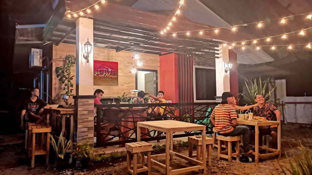 picture of redhaus diner, restaurant in digos city