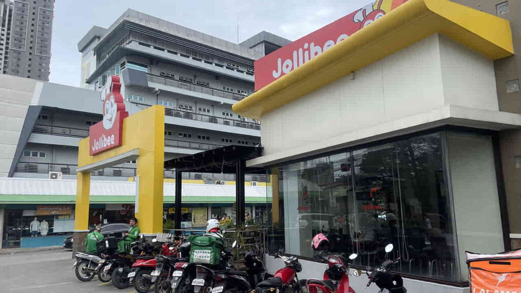 picture of jollibee, restaurant in mango avenue cebu