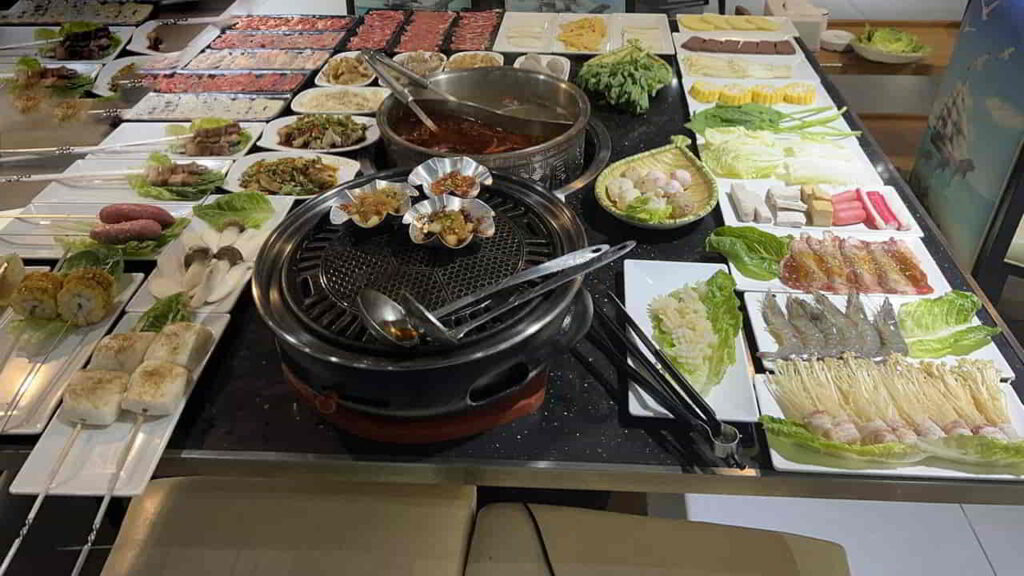 picture of shi shang chao niu beef hotpot and bbq metrowalk pasig city, restaurant in metrowalk