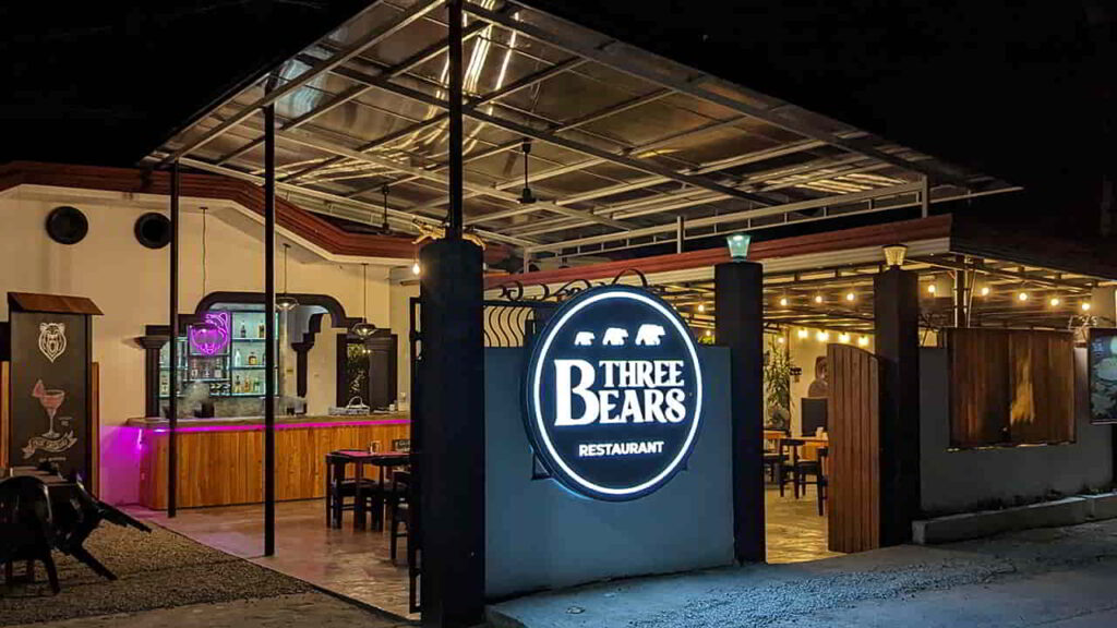 picture of three bears restaurant, restaurant in moalboal