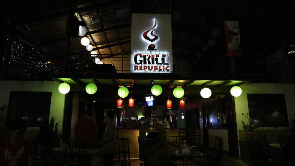 picture of woodfire grill republic, restaurant in metrowalk