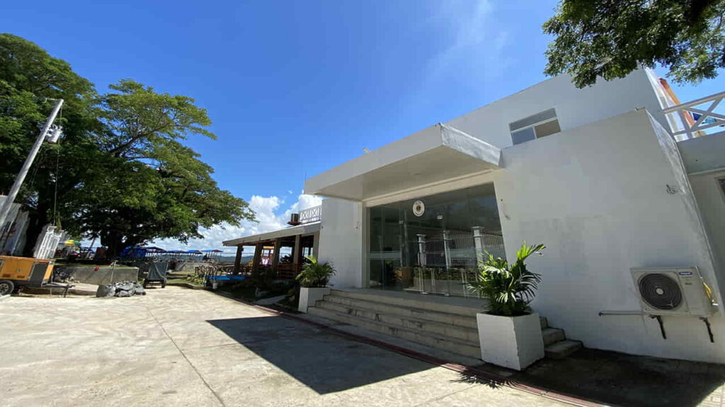 picture of 1.5° celsius restaurant and garden café, restaurant in tacloban