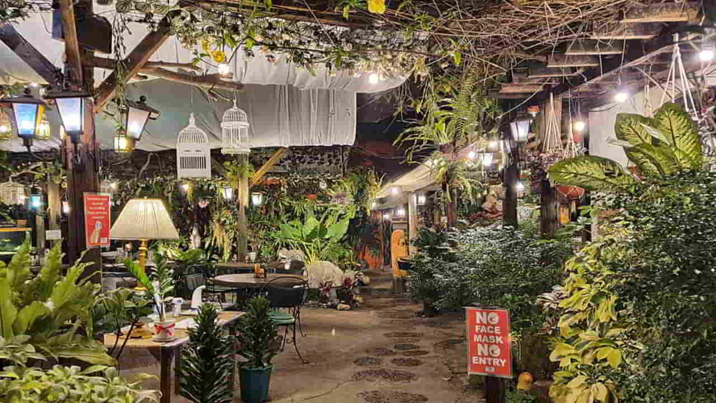 picture of donnappetit garden grill, restaurant in rizal