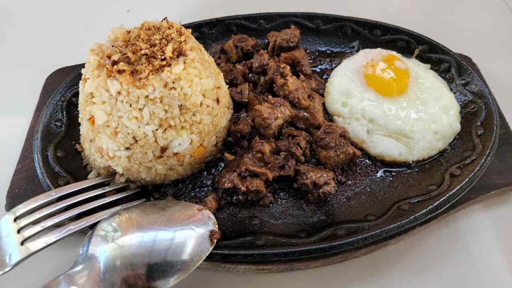 picture of matteo's lomi and restaurant, restaurant in rosario batangas