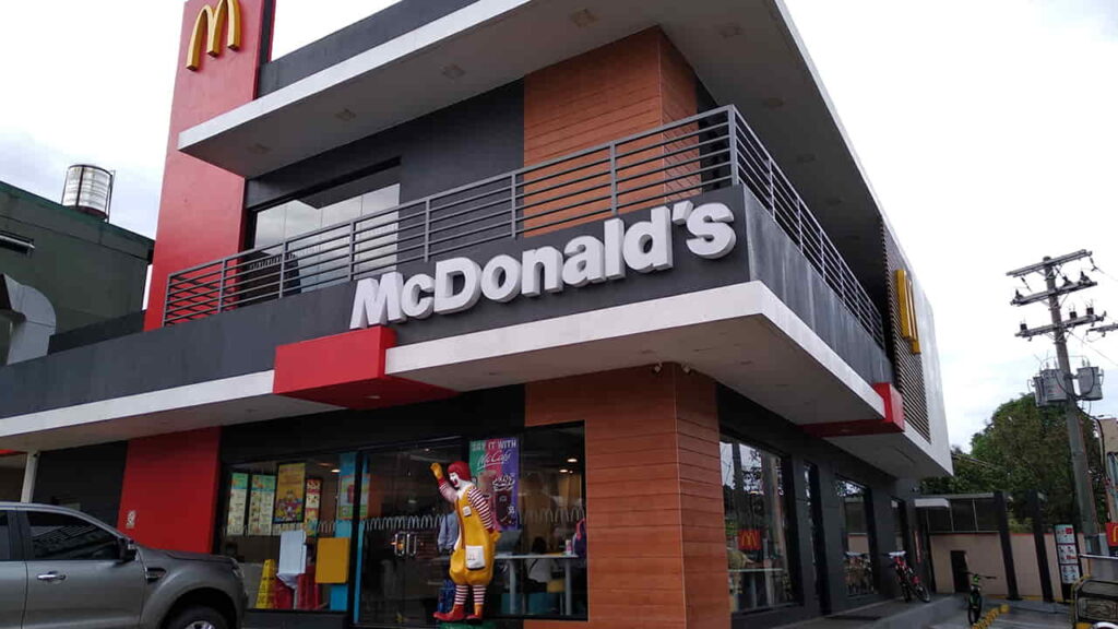 picture of mcdonald's rosario batangas, restaurant in rosario batangas