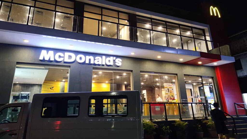 picture of mcdonald's subic bay gateway rizal, restaurant in sbma philippines