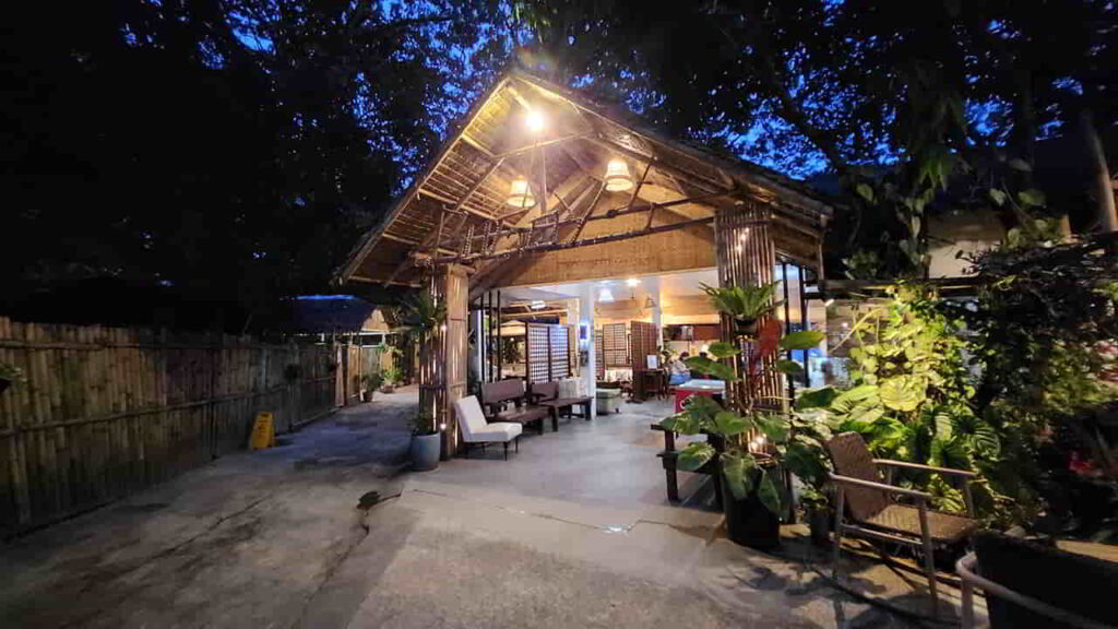 picture of bugoy's seafood resto, seafood restaurant in iloilo