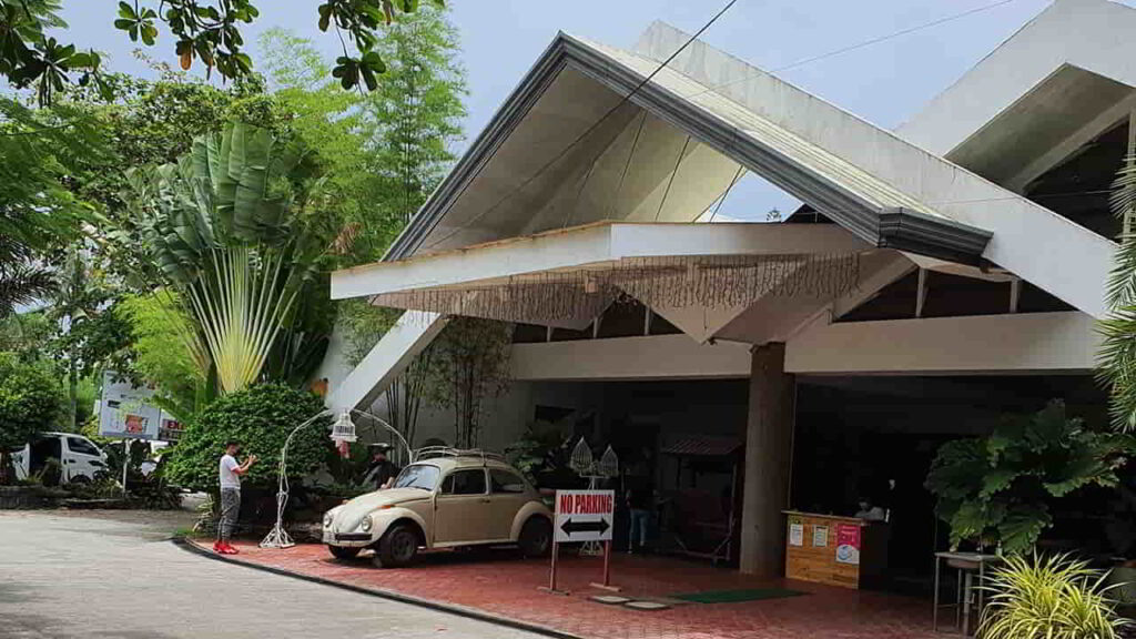 picture of jj's seafood village, restaurant in tagbilaran