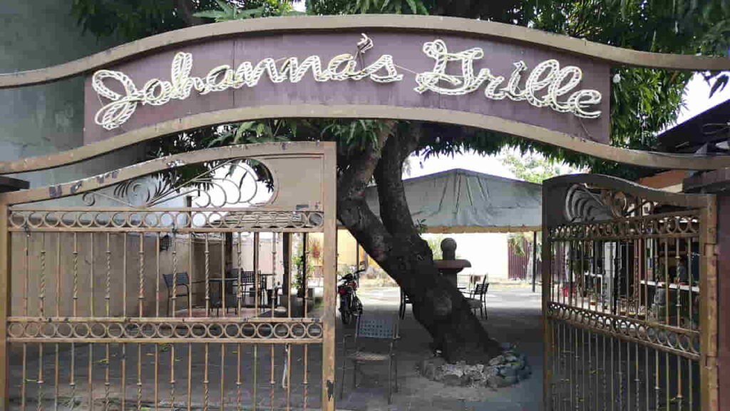 picture of johanna's grille, seafood restaurant in batangas city