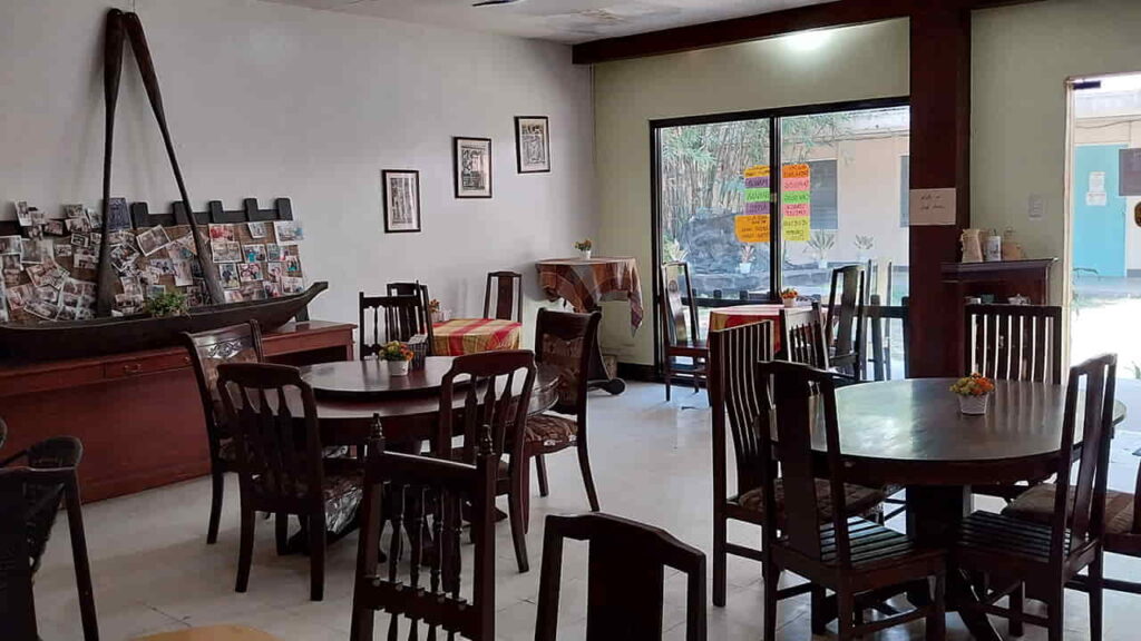 picture of khas food house, restaurant in up diliman