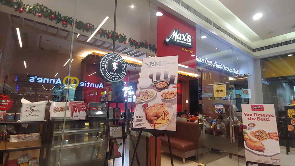 picture of max's restaurant, restaurant in urdaneta