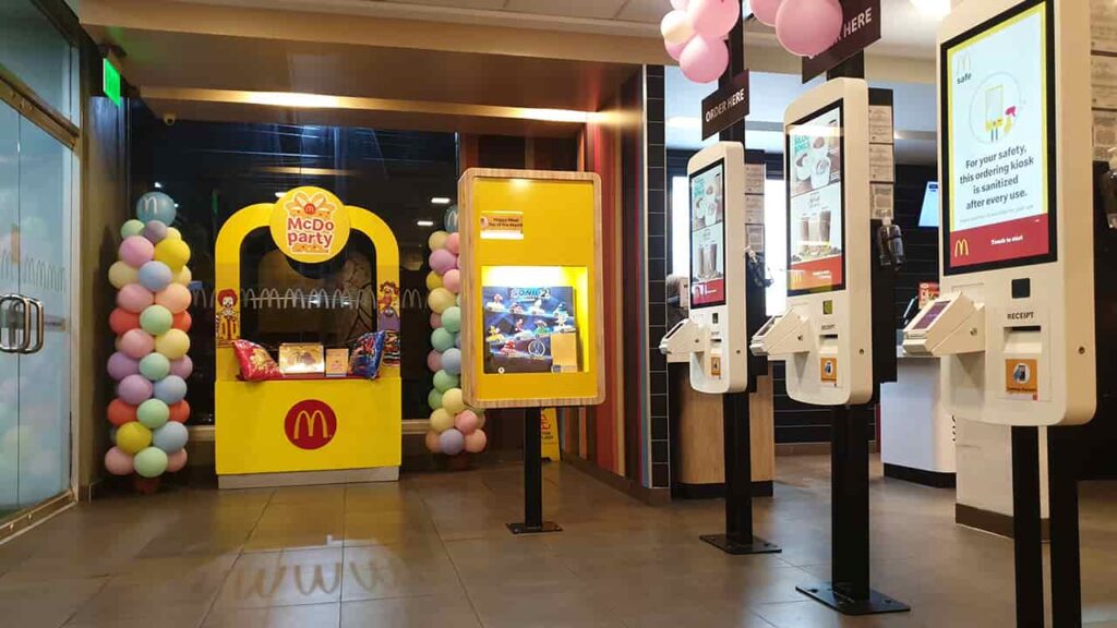 picture of mcdonald's tarlac romulo, restaurant in tarlac