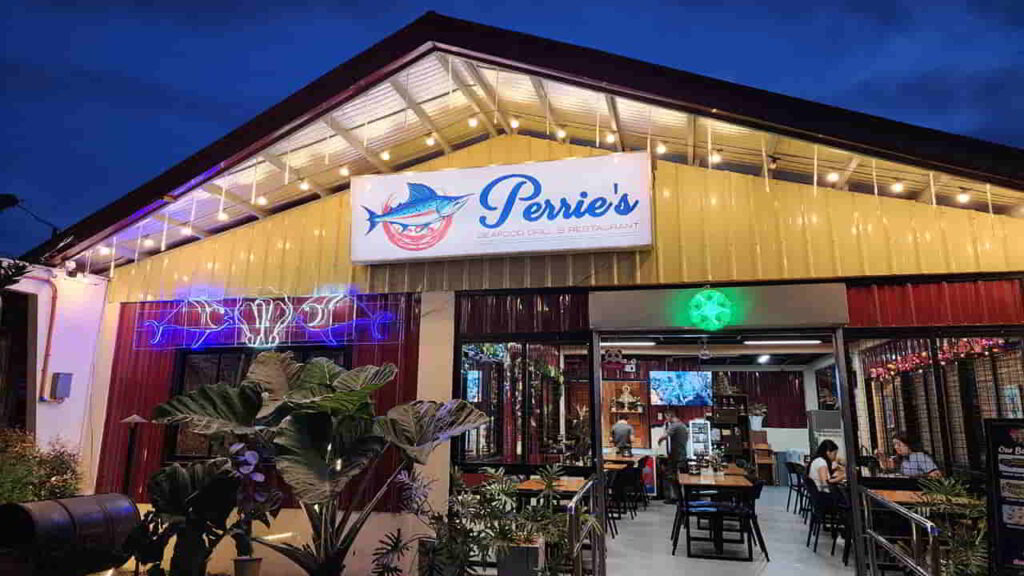 picture of perrie's seafood & grill restaurant, seafood restaurant in naga city