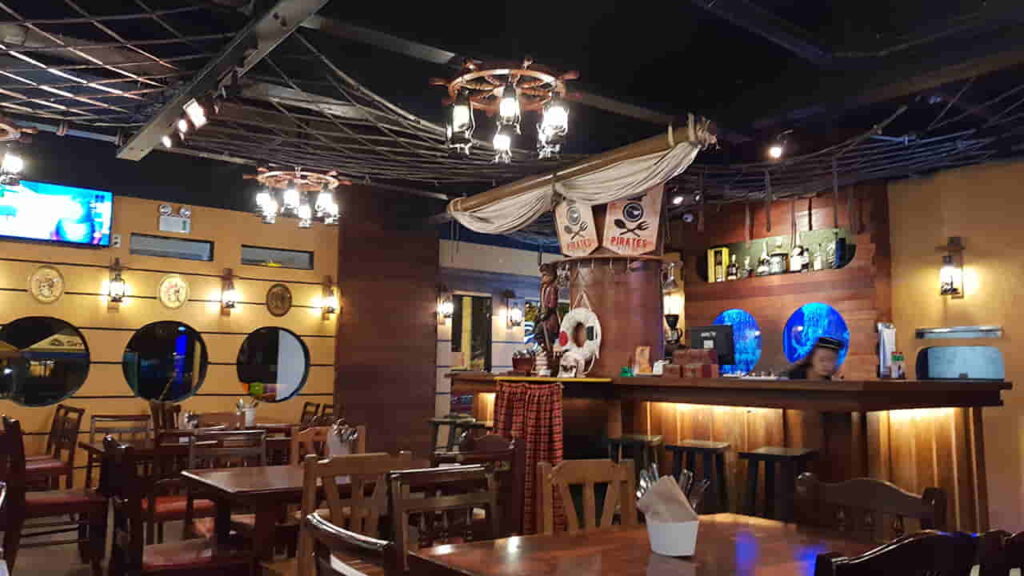 picture of pirates bistro, restaurant in zambales