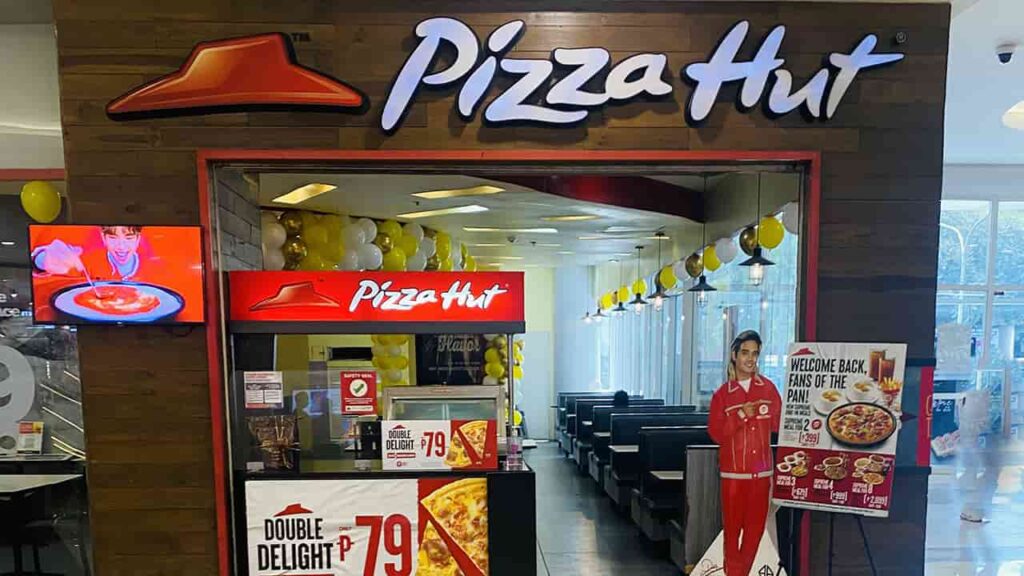 picture of pizza hut, restaurant in sm valenzuela