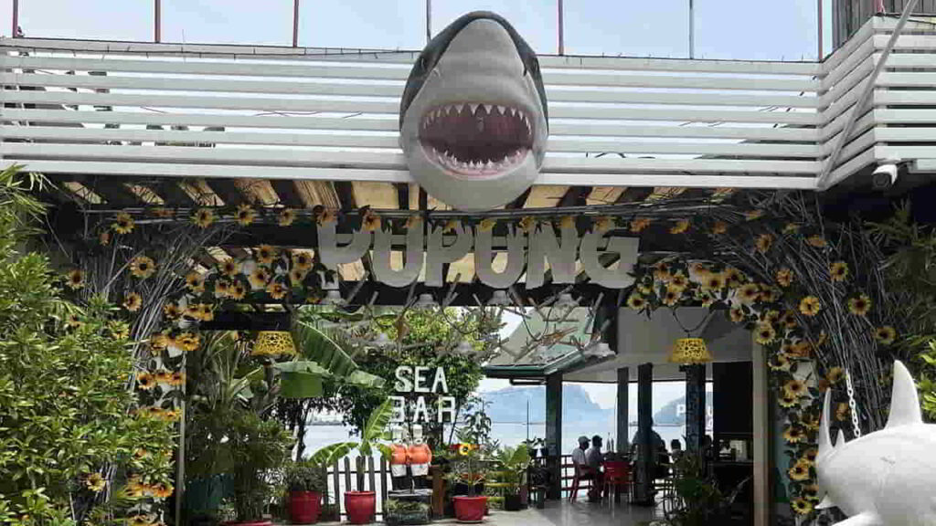 picture of pupung grill, seafood restaurant in bataan