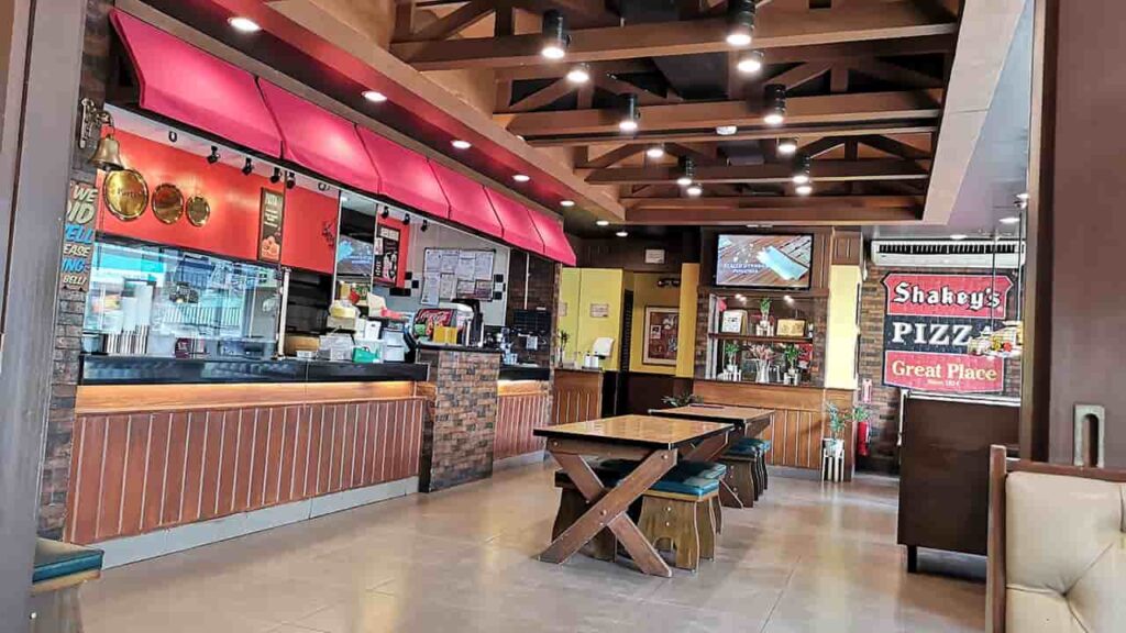 picture of shakey's pizza parlor, restaurant in sm valenzuela