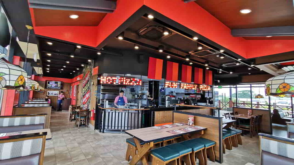 picture of shakey's pizza parlor, restaurant in valencia bukidnon