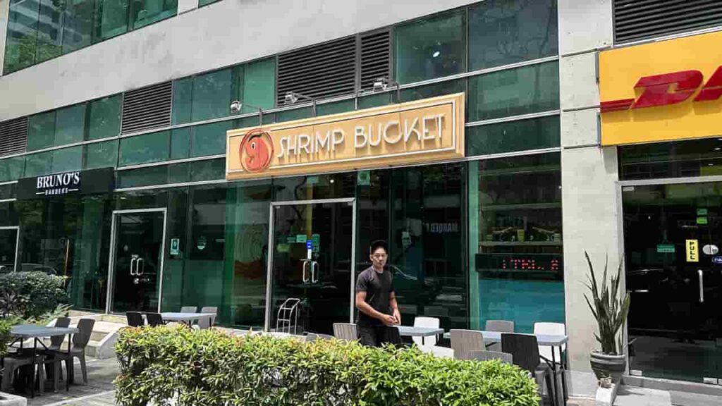 picture of shrimp bucket bgc, seafood restaurant in bgc