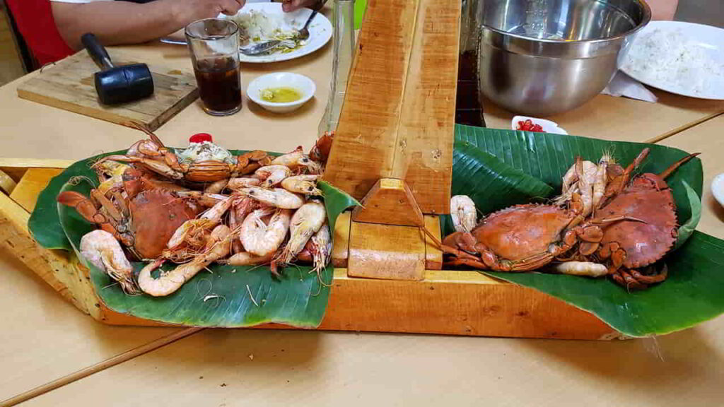 picture of unli crab and prawns by chef roel cruz - le rouelle croix, seafood restaurant in malolos bulacan