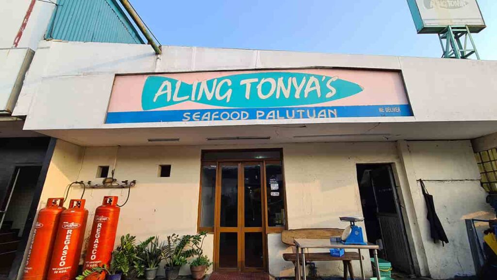 picture of aling tonya's seafood palutuan, seafood restaurant in metro manila