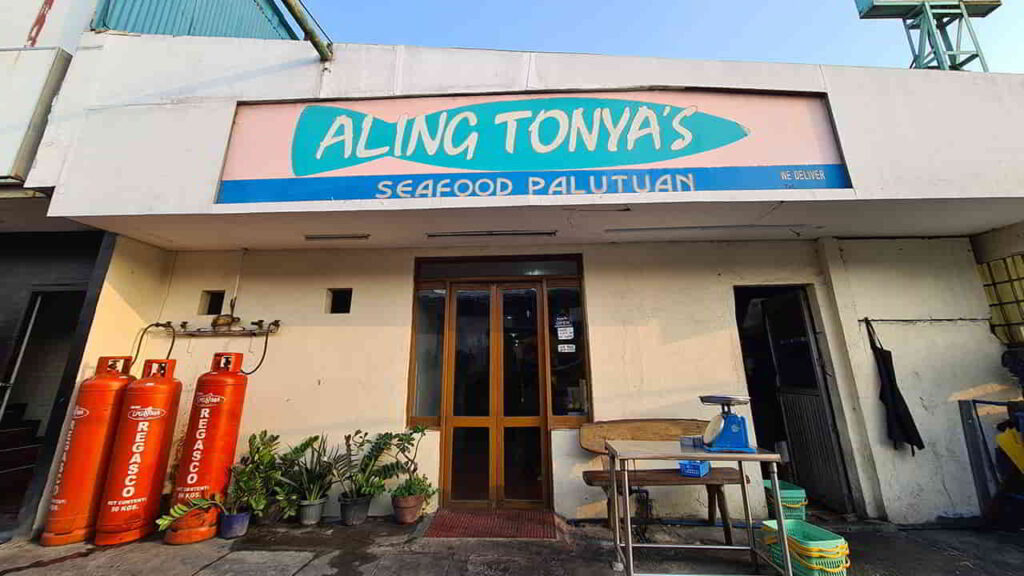 picture of aling tonya's seafood palutuan, seafood restaurant in pasay