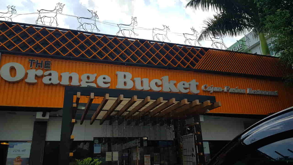 picture of the orange bucket, cajun-fusion restaurant, seafood restaurant in san fernando pampanga