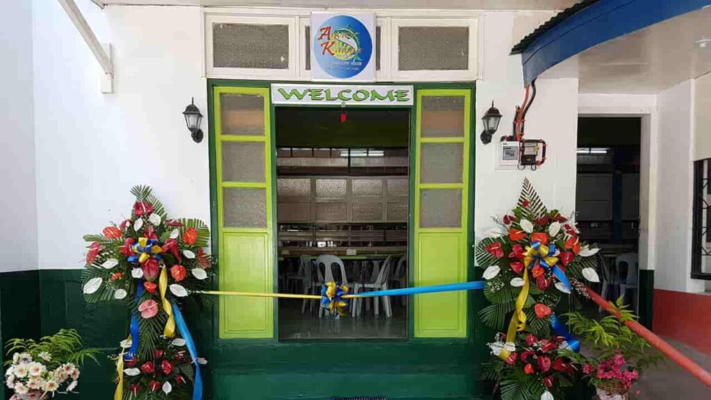 picture of anya's kainan the seafood house, seafood restaurant in siquijor