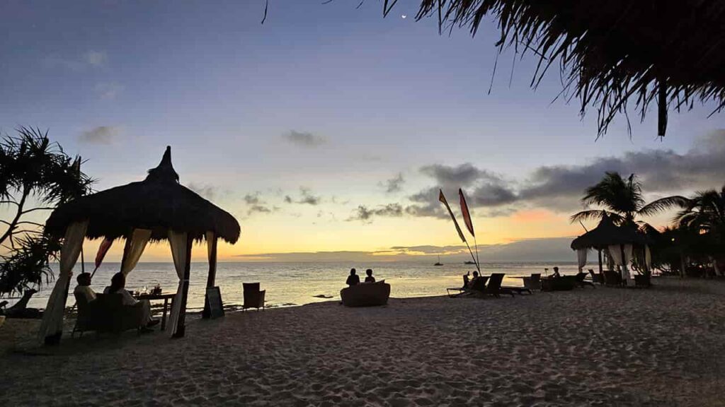 picture of anya's kainan the seafood house, seafood restaurant in siquijor