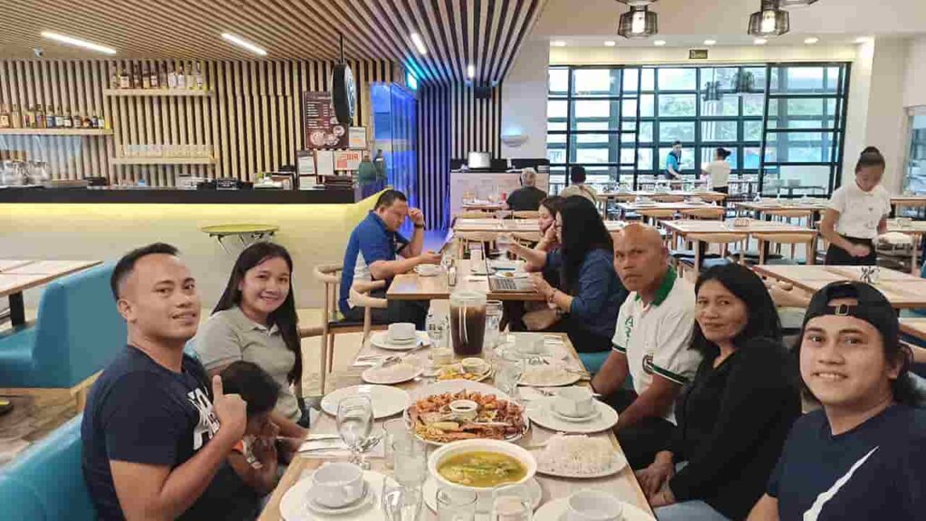 picture of the prawn farm, seafood restaurant in tagbilaran city